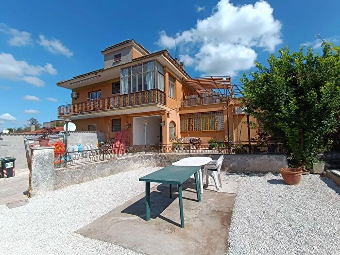 Appartamento quadrilocale in vendita in Via Vittorio Alfieri, Zagarolo