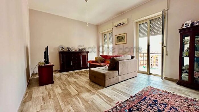 Appartamento trilocale in vendita in F Juvara, Siracusa