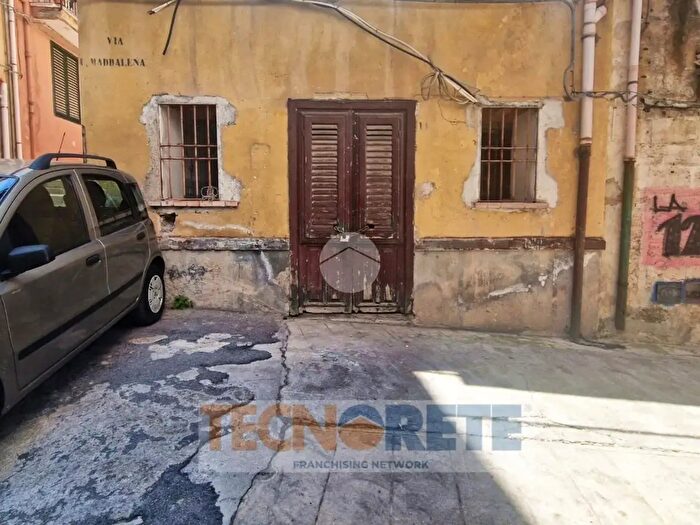 Appartamento bilocale in vendita in Via Umberto Maddalena, Monreale