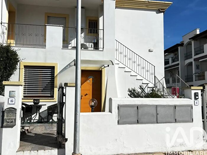 Appartamento con 7 locali in vendita in Via Sindaco Quinto Murru, Tortoli