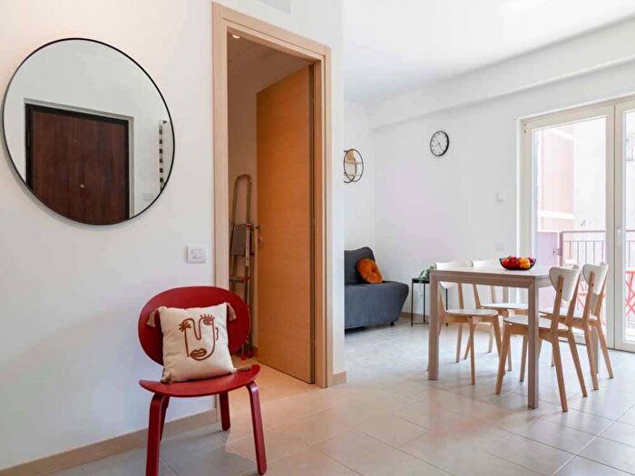 Appartamento monolocale in affitto in Via Gardone, Corvetto, Milano