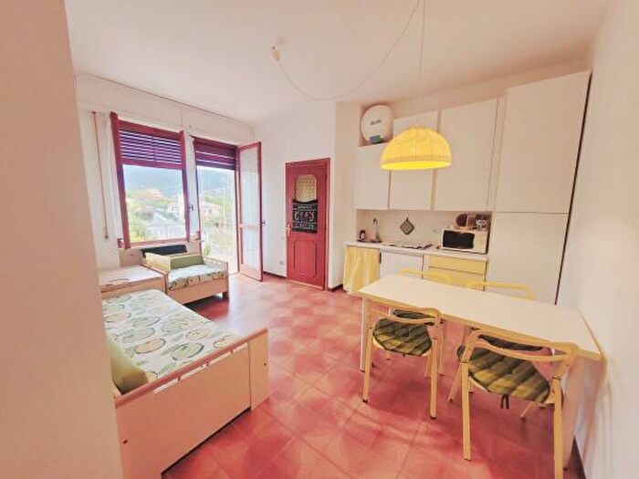 Appartamento monolocale in vendita in Via Diano San Pietro, Diano Marina