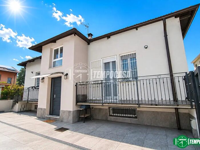Casa quadrilocale in vendita in Via Monte Grappa, Settimo Torinese