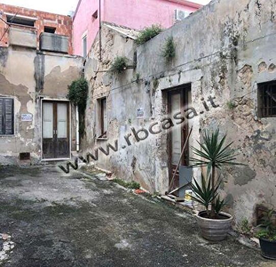 Casa quadrilocale in vendita in Via XXV Luglio, Ispica