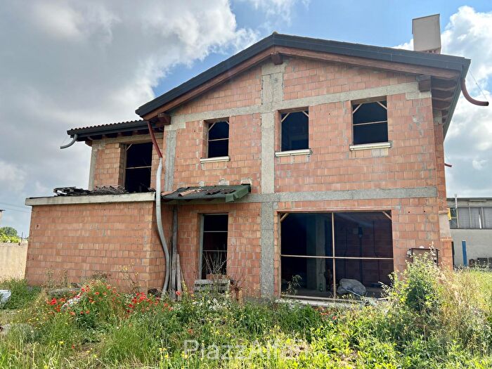 Casa quadrilocale in vendita in Via Roma Camponogara, Camponogara