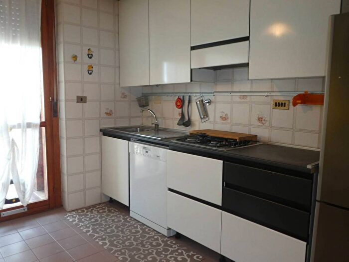 Appartamento con 5 locali in affitto in Via Mario Pannunzio, Lingotto, Torino
