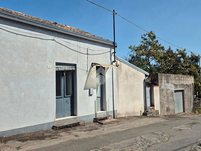 Casa trilocale in vendita in Via Risorgimento, Santa Venerina