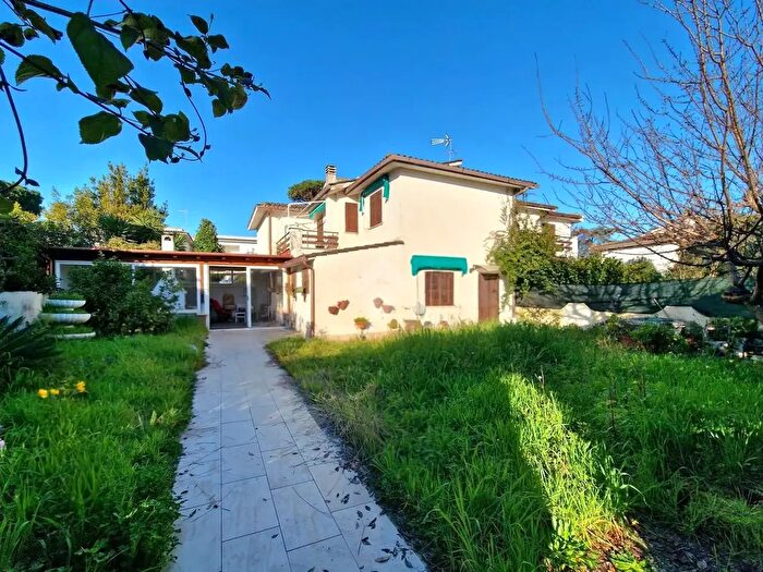 Casa quadrilocale in vendita in Residence Punta Corallo, San Felice Circeo
