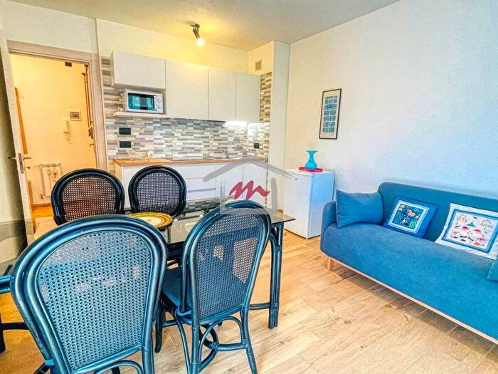 Appartamento bilocale in affitto in Via Monginevro, Centro, Oulx