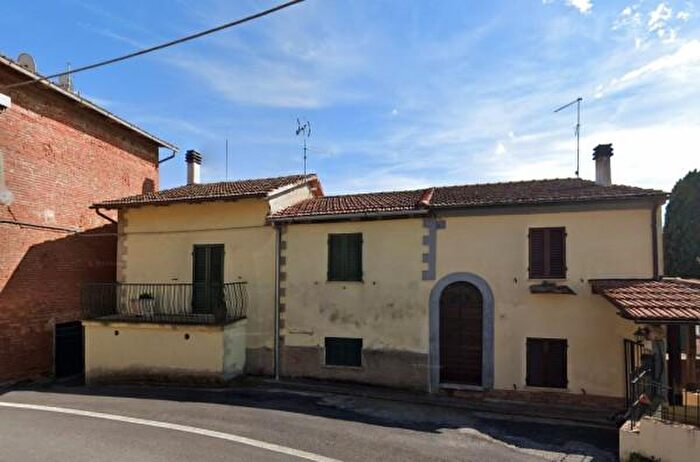 Casa con 5 locali in vendita in Via Castiglionese, Castiglione Del Lago