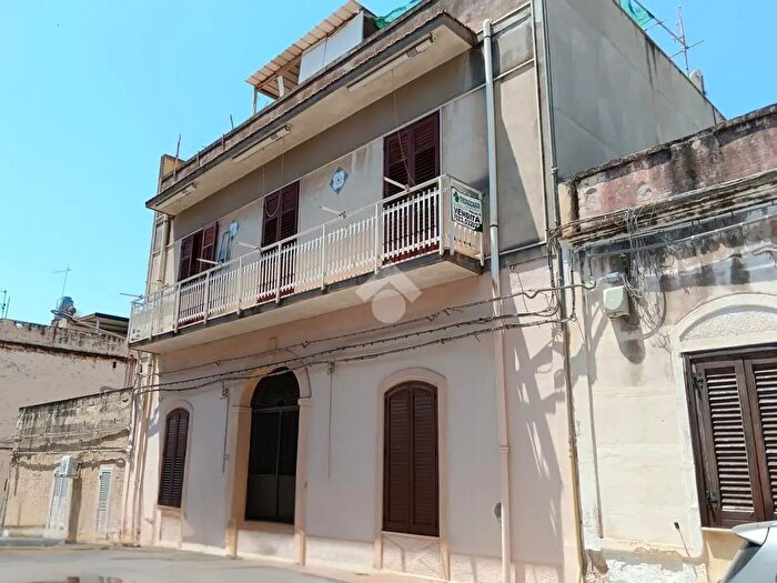 Appartamento quadrilocale in vendita in Via Tenente Pollina, Erice