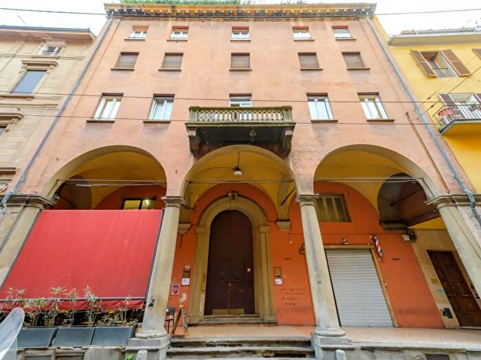 Appartamento monolocale in affitto in Via San Felice, Bologna