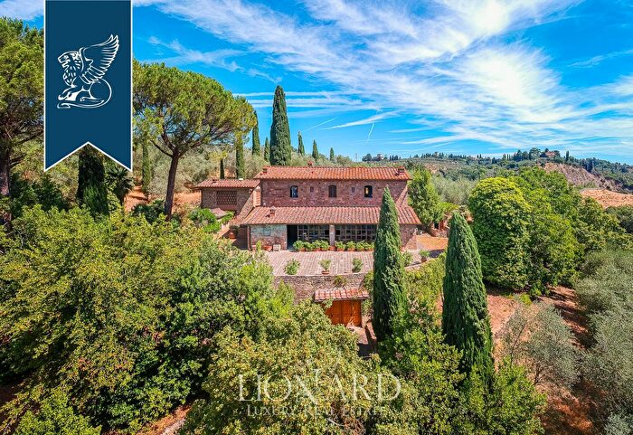 Casa con 7 locali in vendita in Firenze