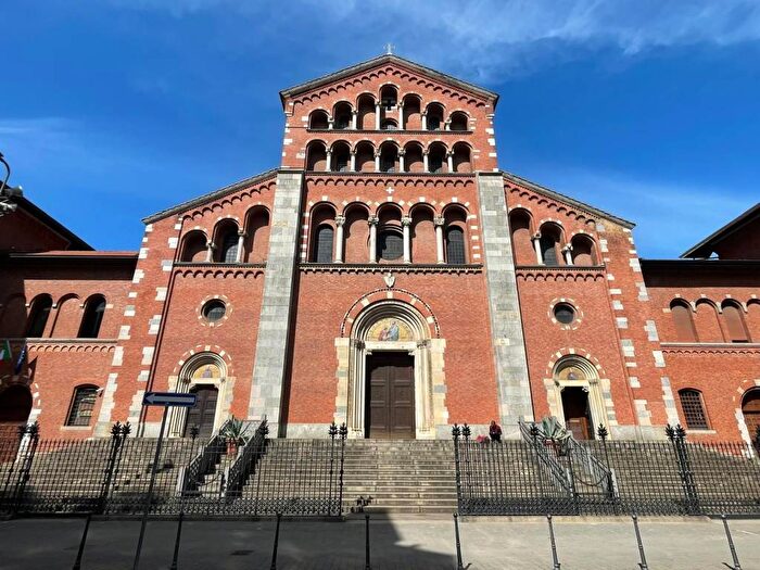 Appartamento trilocale in affitto in Via Niccolò Copernico, Centrale, Milano