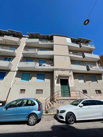 Appartamento trilocale in vendita in Via Gaetano Modica, Modica