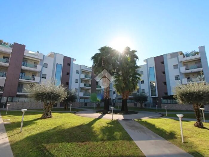 Appartamento quadrilocale in vendita in Via Michelangelo, Volla