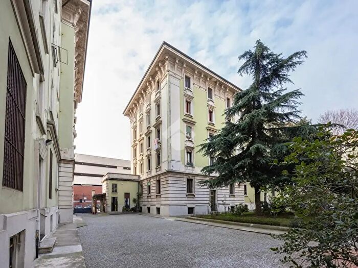 Appartamento bilocale in vendita in Via Laurana, Milano