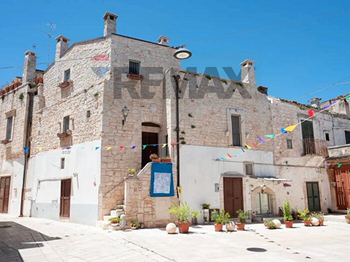 Casa quadrilocale in vendita in Sammichele Di Bari