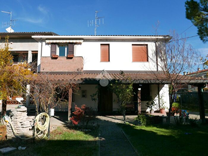 Casa trilocale in vendita in Via Monte Colombara, Forli