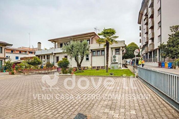 Casa con 5 locali in vendita in Via San Pio X, Caerano Di San Marco