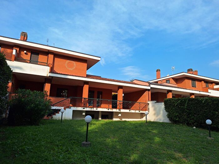 Casa con 5 locali in vendita in Via Licio Giorgieri, Roma