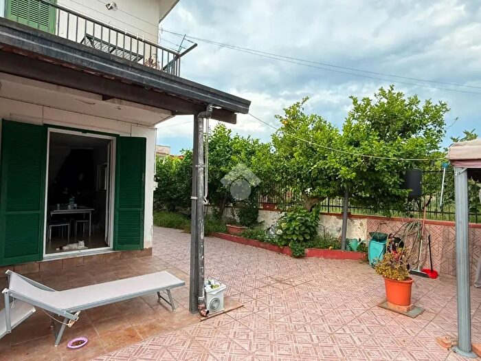 Casa quadrilocale in vendita in Via Comunale Spinelli, Napoli
