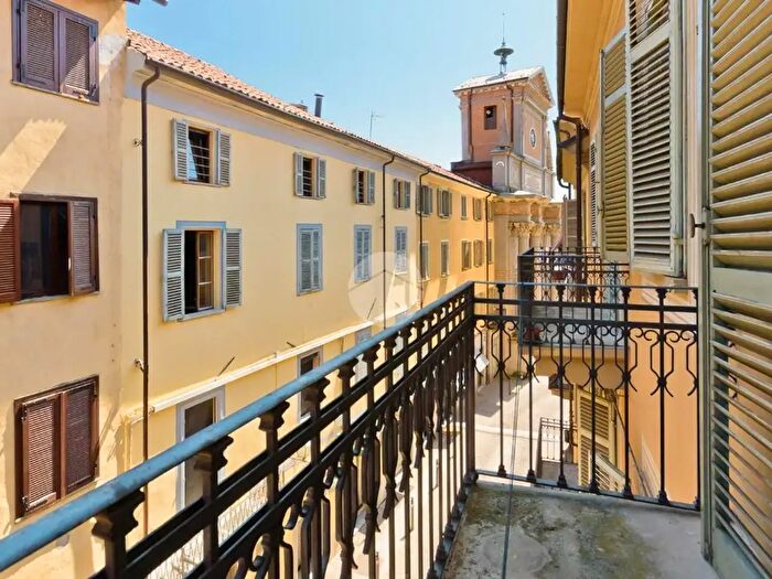 Appartamento con 6 locali in vendita in Via Carlo Alberto, Chieri