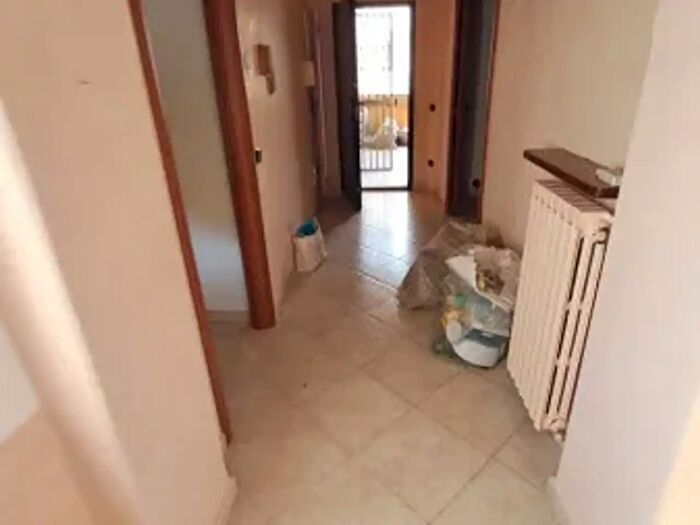 Appartamento trilocale in affitto in Via Antonino Panella, Catanzaro