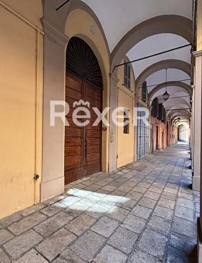 Appartamento quadrilocale in vendita in Rua Pioppa, Modena