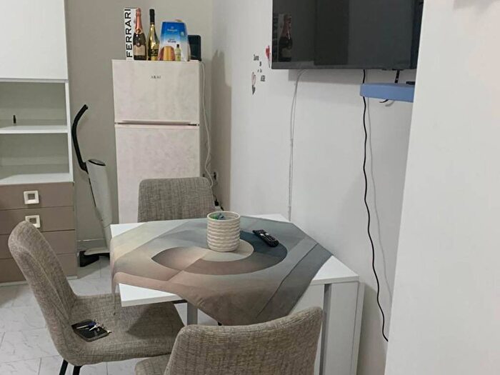 Appartamento monolocale in affitto in Via Cicori, Quarto