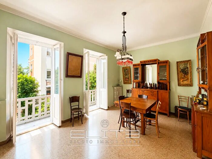 Appartamento trilocale in vendita in Via Francesco Rismondo, Ancona