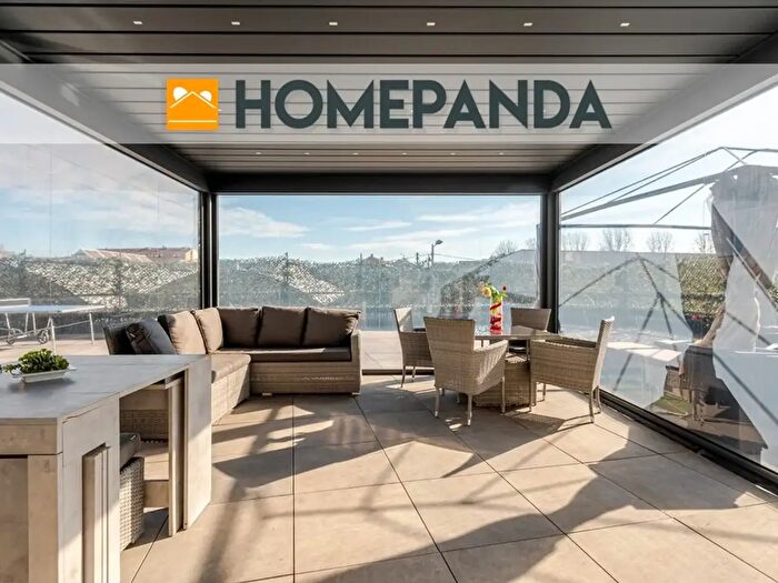 Appartamento con 5 locali in vendita in Via Chambéry, Torino