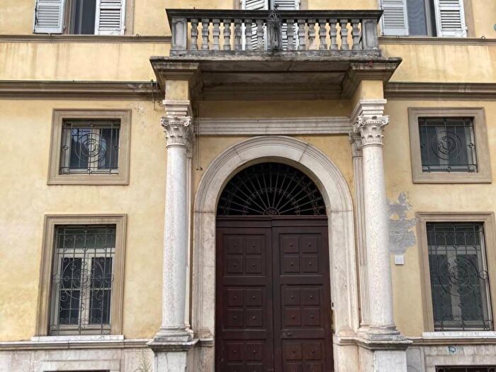 Appartamento bilocale in affitto in Via Palestro, Centro, Cremona