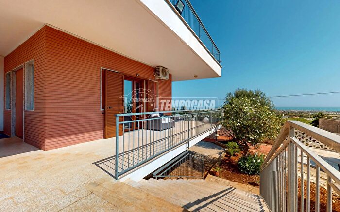 Casa con 5 locali in vendita in Sp, Mola Di Bari