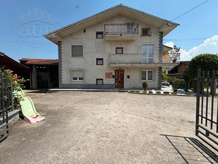 Appartamento quadrilocale in vendita in Via Umberto Primo, Bernezzo