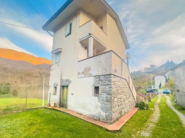 Casa trilocale in vendita in Mulazzo