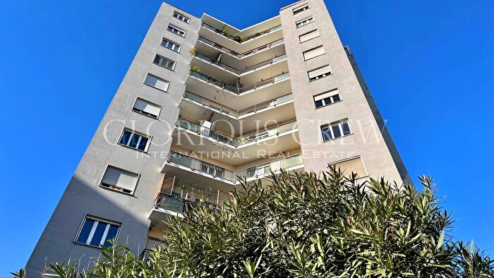 Appartamento con 5 locali in vendita in Via Arcangelo Ghisleri, Milano