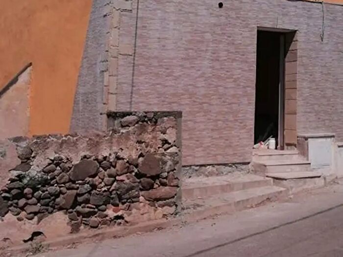 Casa bilocale in vendita in Via Medau Tre Case, Tratalias