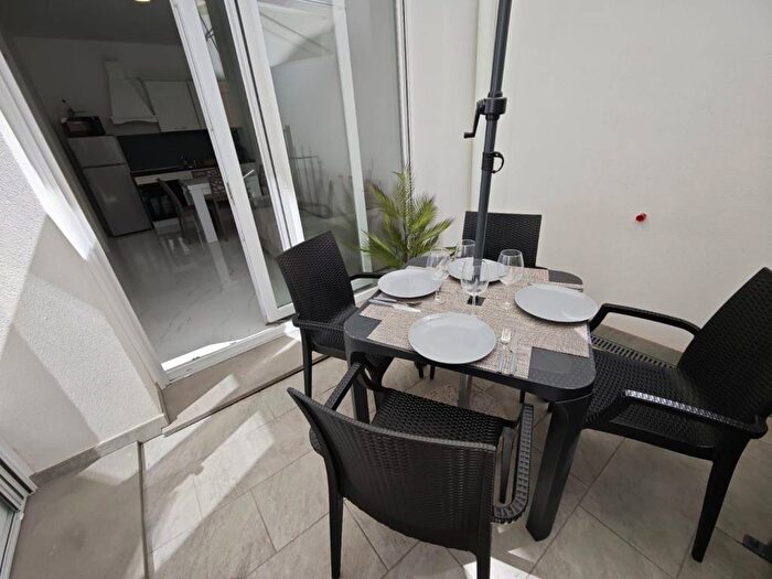 Appartamento bilocale in affitto in Via Neghelli, Fenarina Via Neghelli Collina di Ponente, Alassio