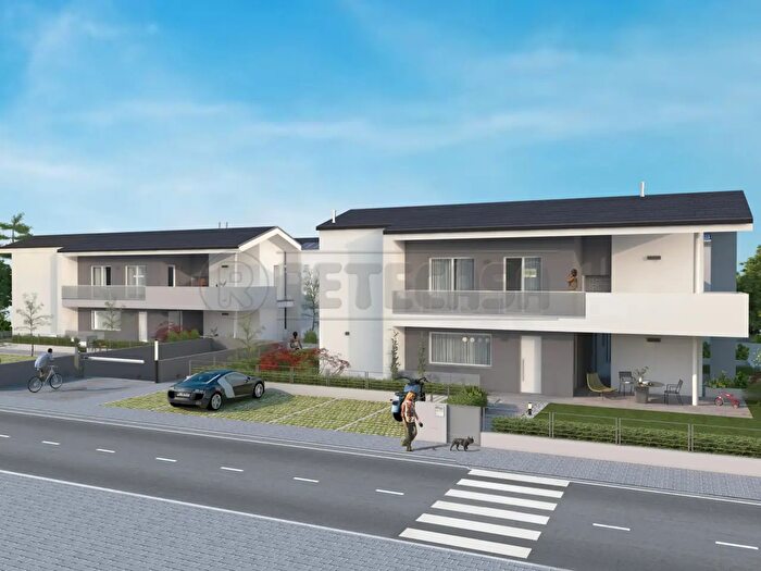 Appartamento con 7 locali in vendita in Via Grumo, Isola Vicentina