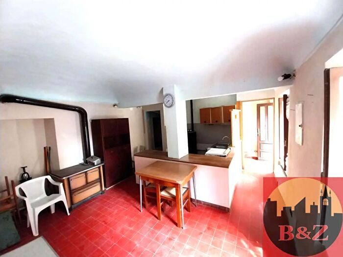 Casa con 5 locali in vendita in Borgata Cordero, Trana