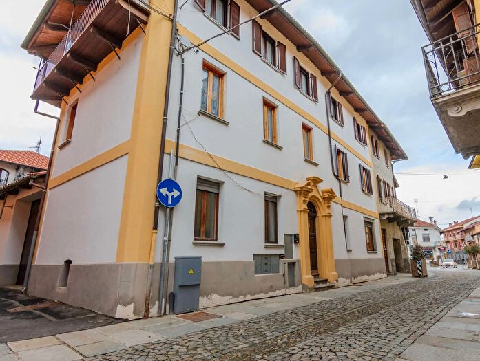 Appartamento trilocale in vendita in Via Roberto a, San Benigno Canavese