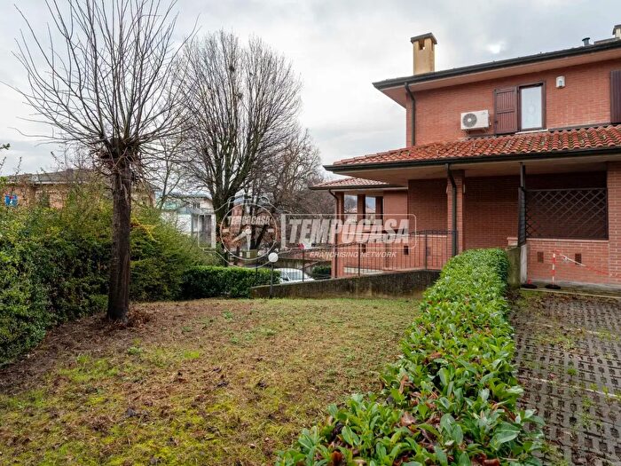 Appartamento trilocale in vendita in Castellarano