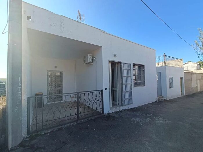 Casa trilocale in vendita in Torre San Giovanni, Ugento