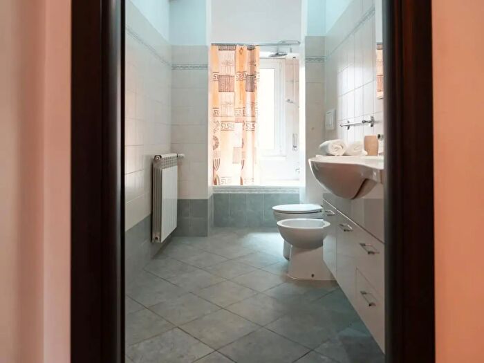 Appartamento con 5 locali in affitto in Via Silvio dAmico, Roma