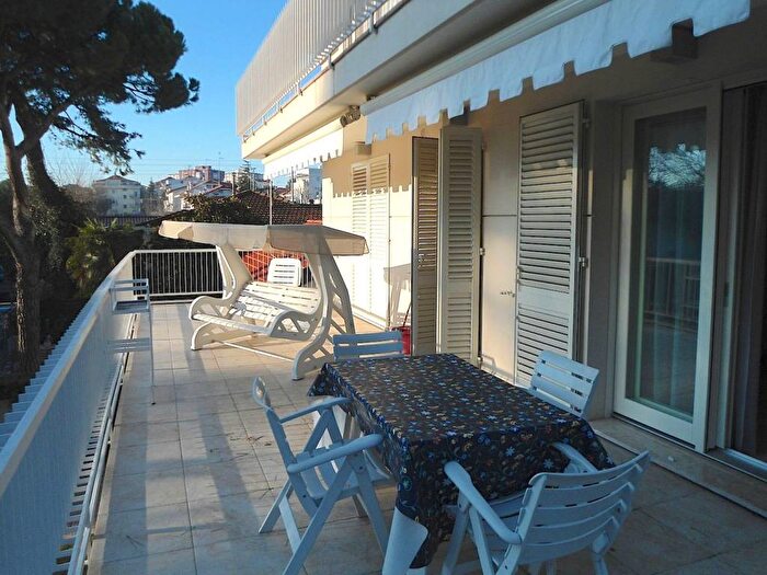 Appartamento trilocale in affitto in Viale Damiano Chiesa, Abissinia, Riccione