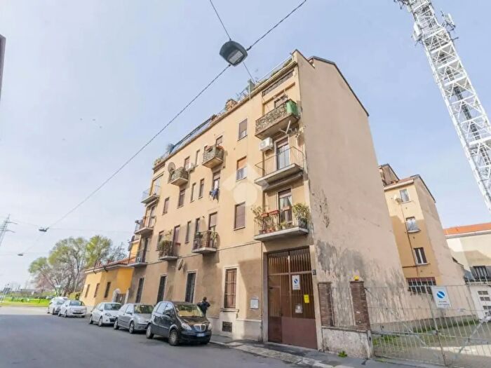 Appartamento bilocale in vendita in Via Monte Piana, Milano