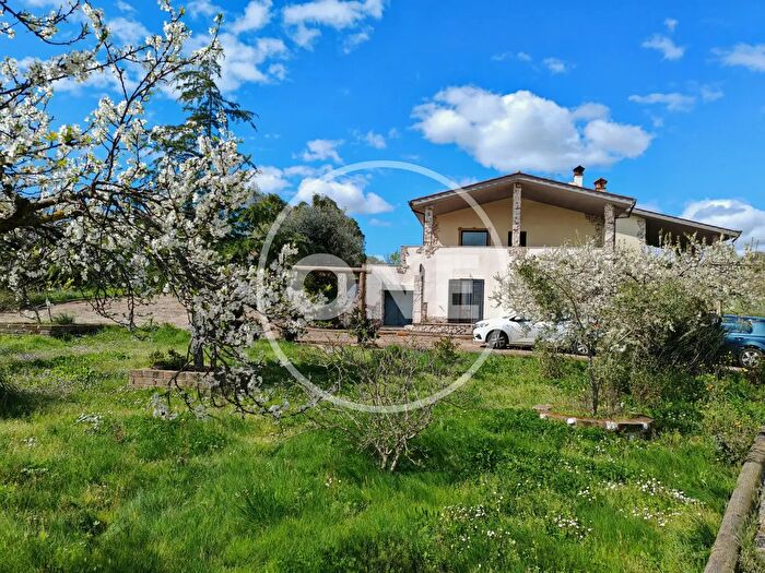 Casa con 10 locali in vendita in Via Orti della Paola, Cerveteri