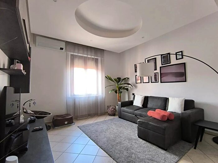 Appartamento trilocale in vendita in Poggibonsi