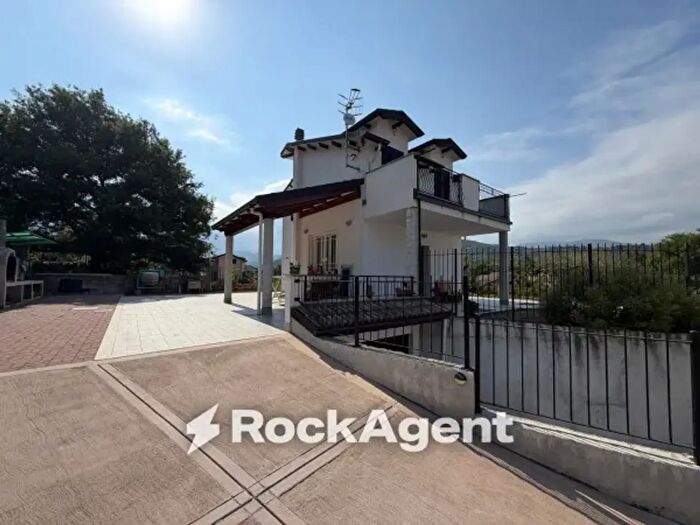 Casa bilocale in vendita in Regione Grassi, Villanova D'Albenga